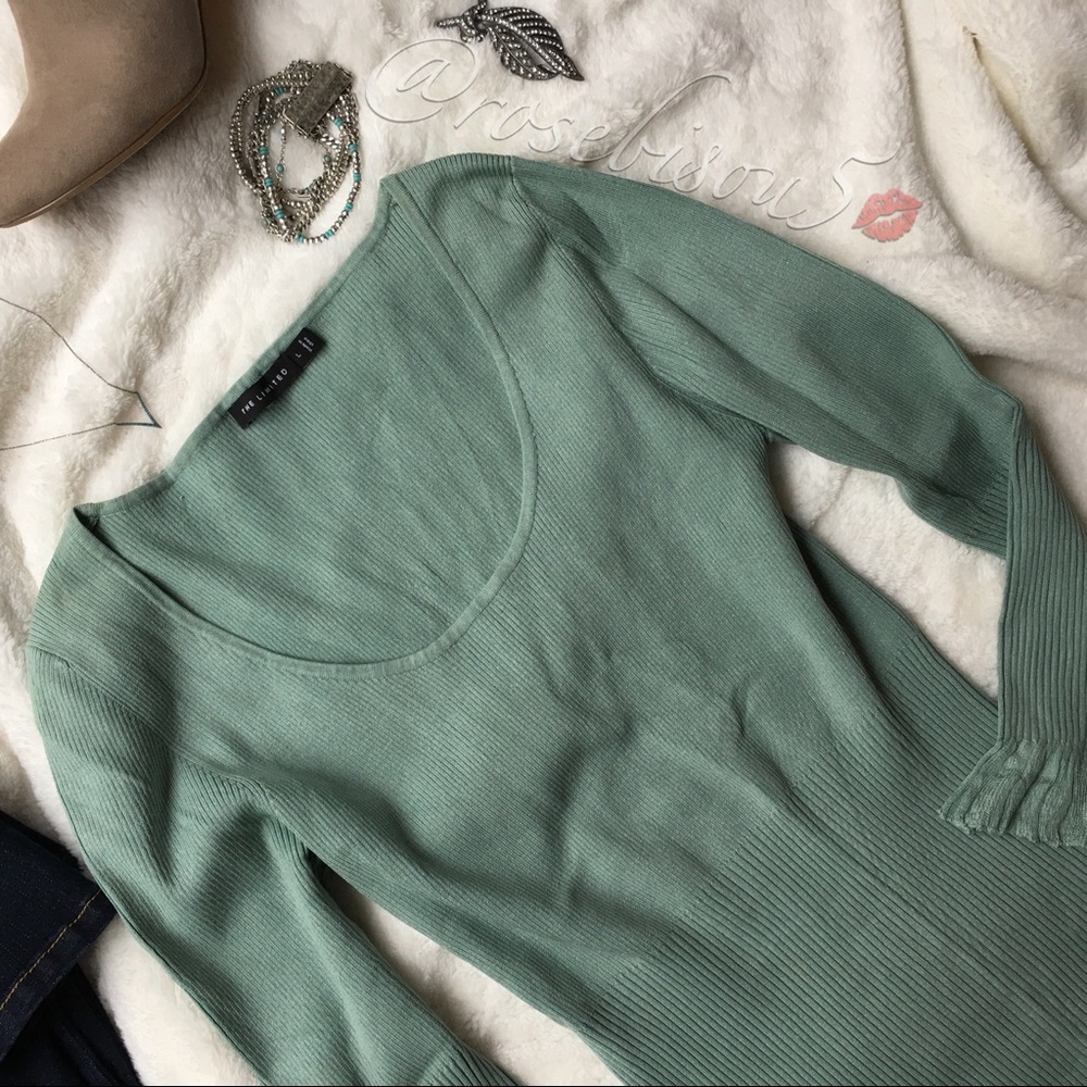 {LIMITED} Silk Knit Scoop Neck 3/4 Sleeve Top - Picture 7 of 8